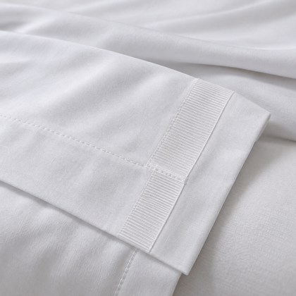 Finition du drap plat hôtelier blanc 240x310 cm